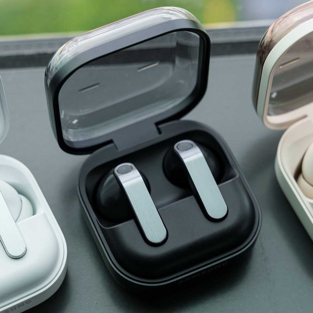 Samsung Buds 4 Pro 1:1 - Image 3